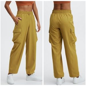 Fabletics Eleanor Cargo Track Pant